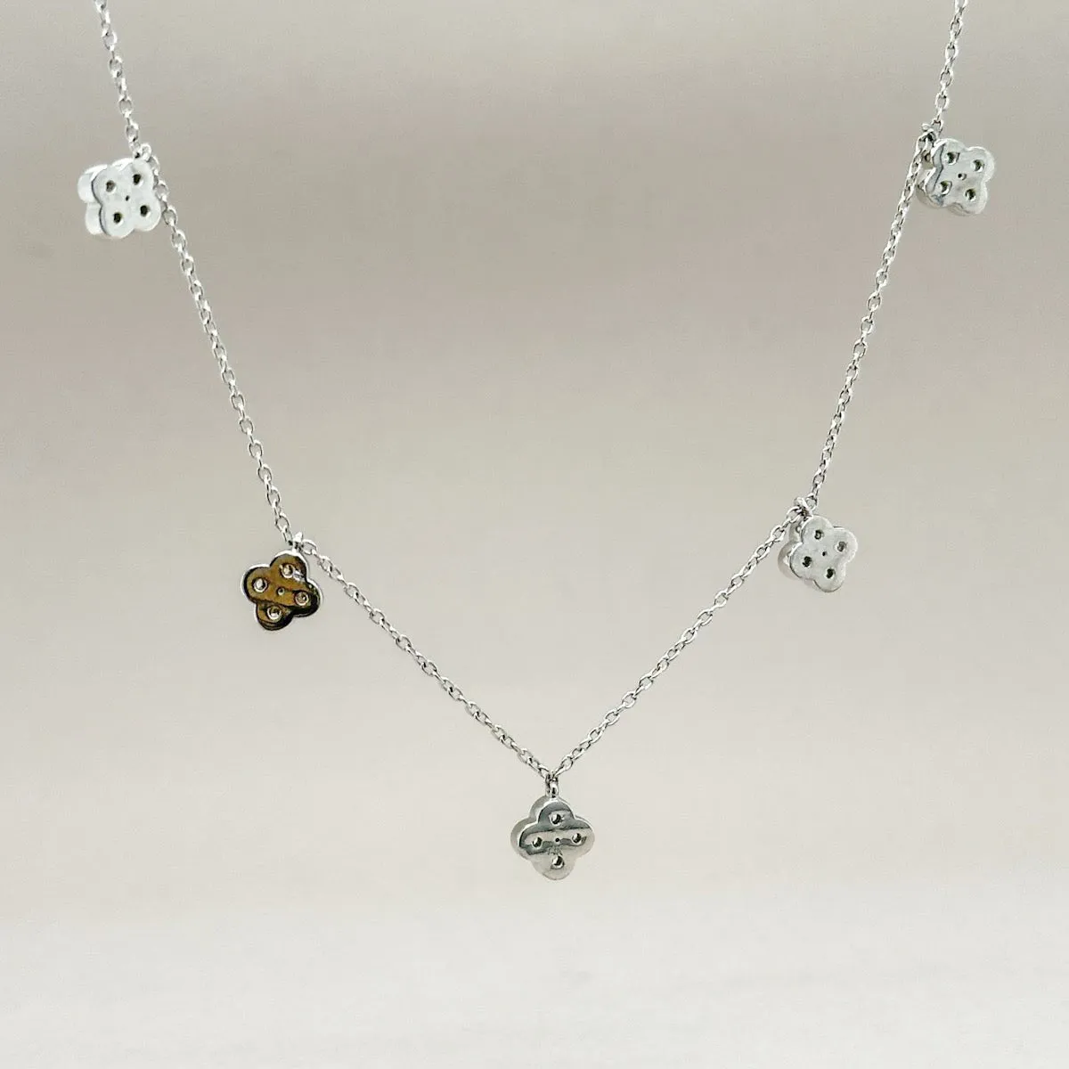 14K  W Gold 0.38ctw G/SI2 Diamond Flower Drop Necklace