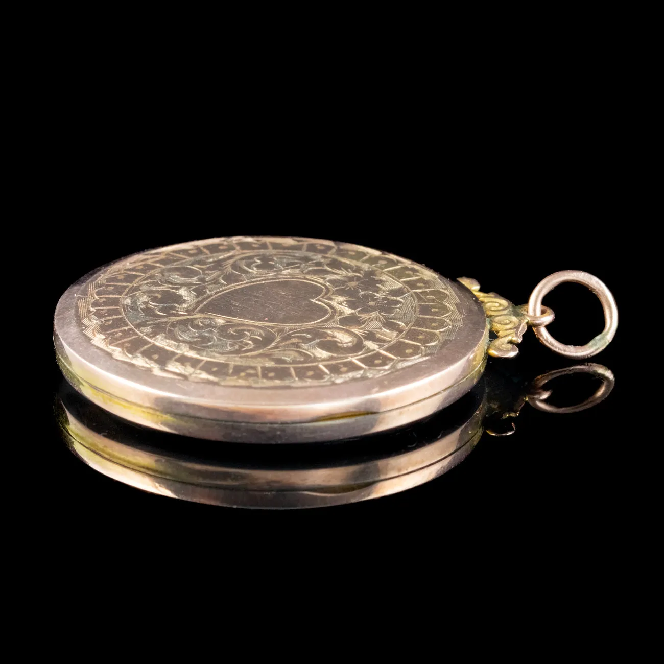 Antique Victorian Floral Heart Locket 9ct Gold Back And Front