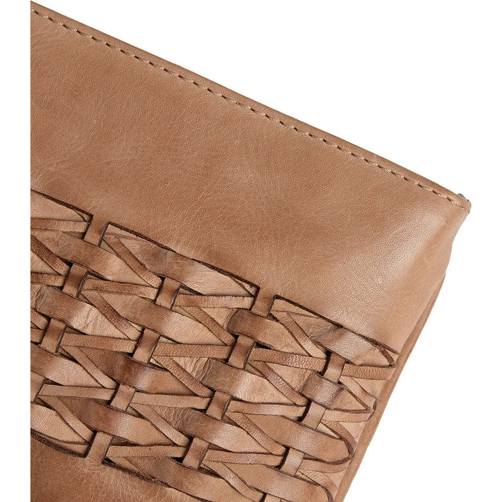 Beautiful clutch / 16434 - Camel