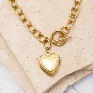 Bella 18k gold plated locket necklace