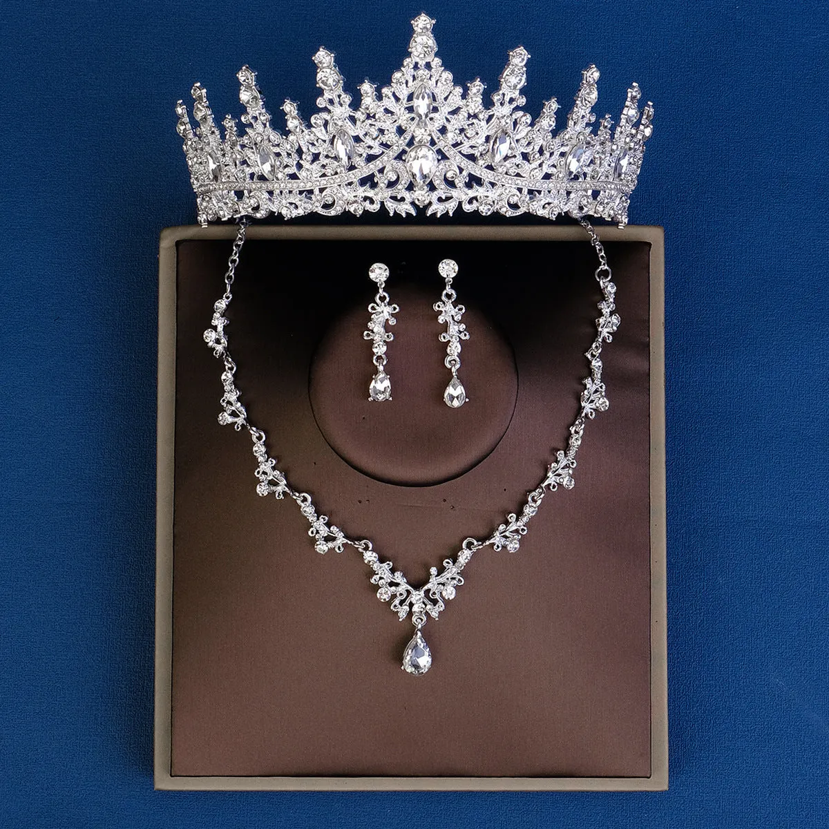 Bridal tiara crown three-piece luxury bridal suit wedding accessories necklace earrings crown