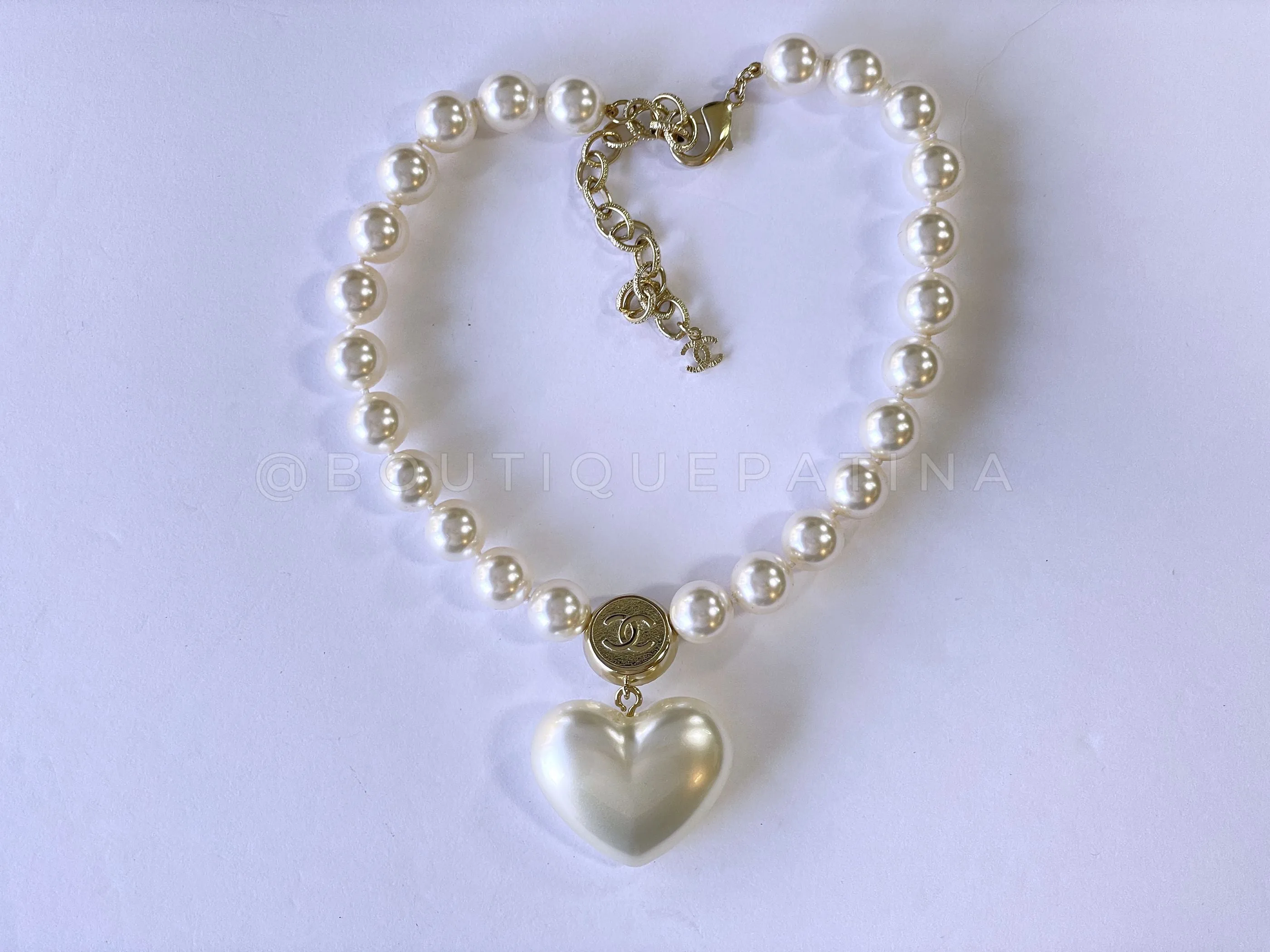 Chanel 21B Coco Neige Pearl Heart Crystal Choker Necklace