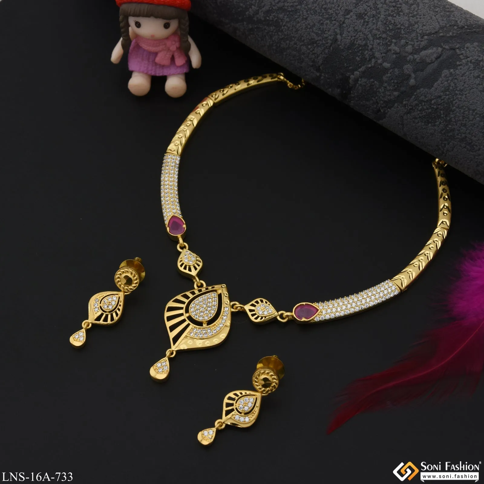 Dazzling Design Gold Plated Necklace Set for Women - Style A733