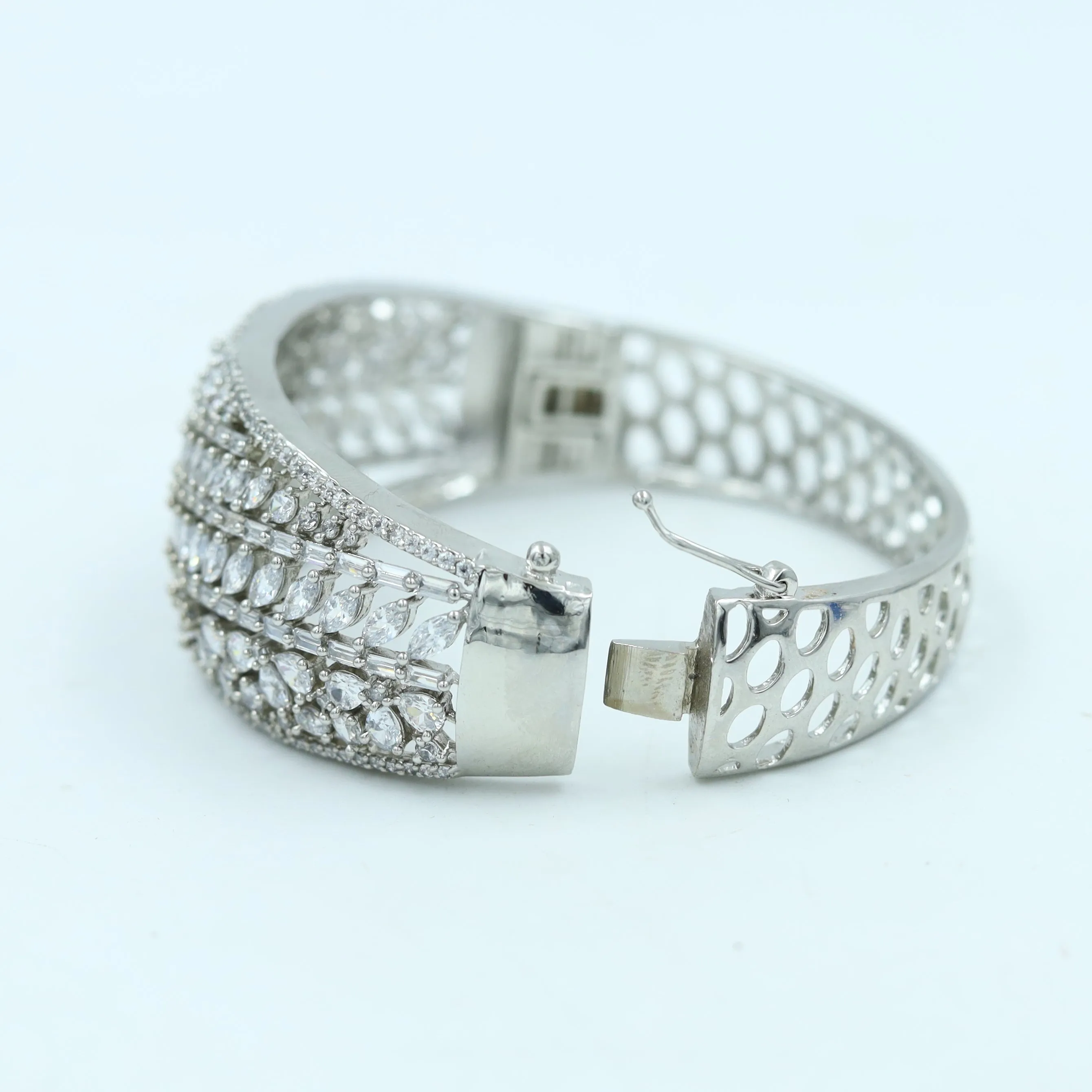 Designer Zircon/AD Silver Plated Bracelet 9288-3990