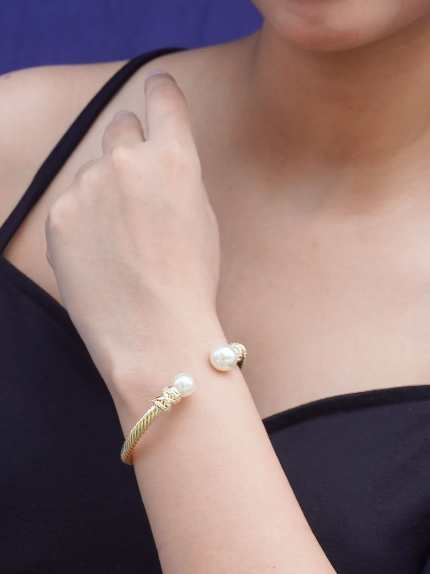 Elegant Adjustable Gold-Plated Bracelet with Zircon & Faux Pearls