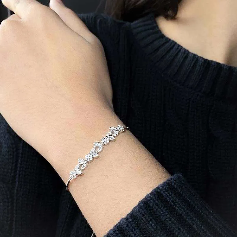 Flower Decor Bracelet with Zircons