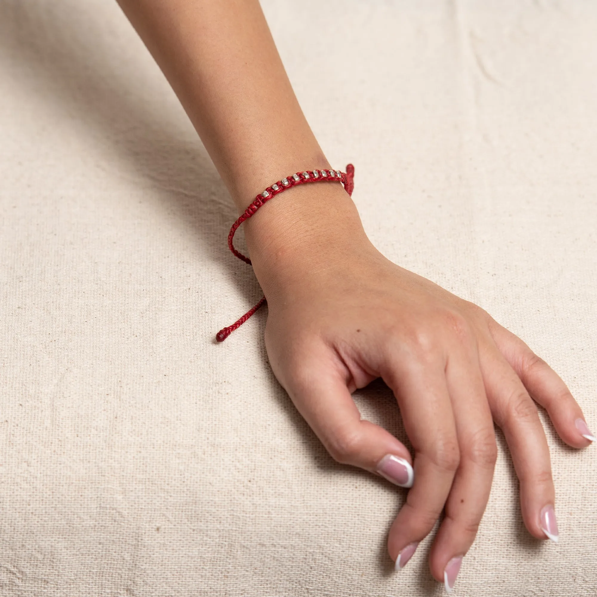 Flower Silver Beads Bracelet in Red
