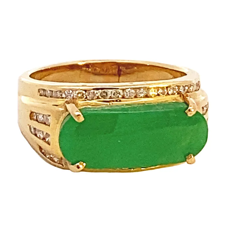 Jadite and Diamond Estate Ring, 18Kt