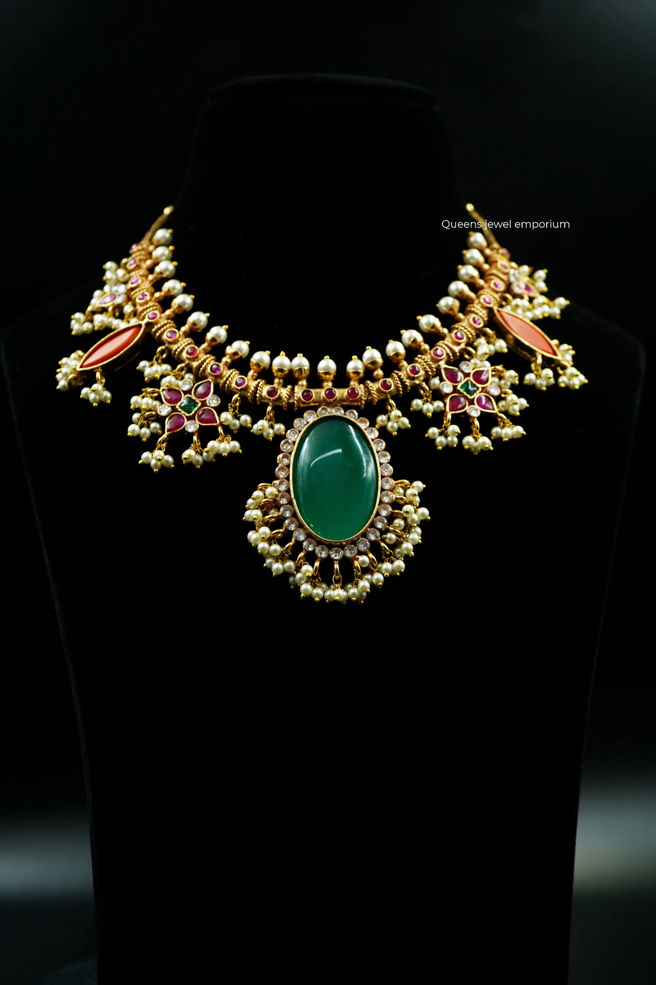 MOUKTIKA GUTTA PUSALU NECKLACE