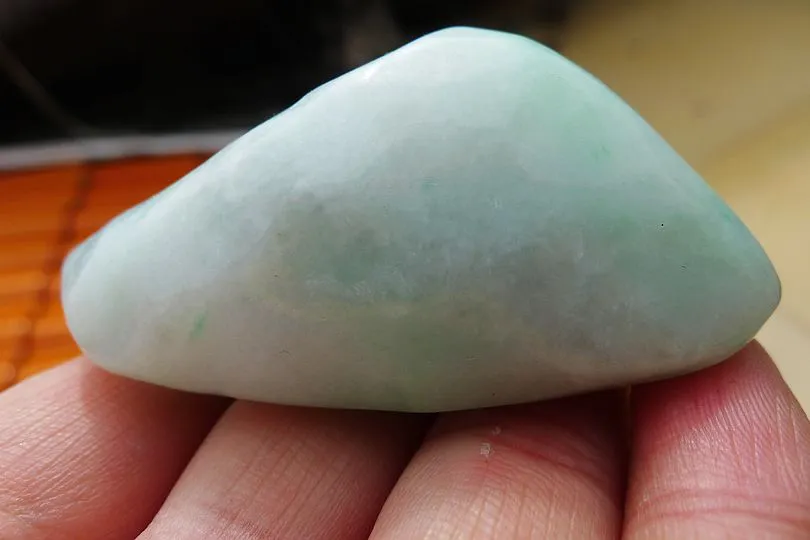 Natural Jade Rough Jadeite Raw (108g,6.9X3.9X2.4cm)