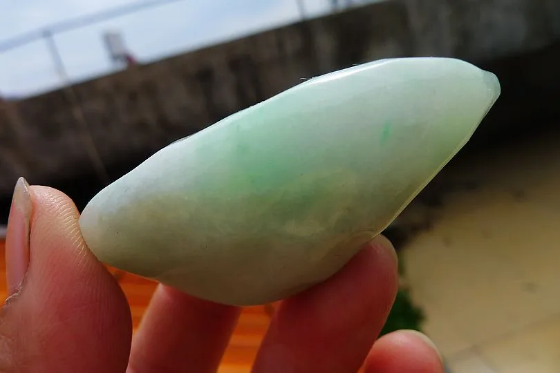 Natural Jade Rough Jadeite Raw (108g,6.9X3.9X2.4cm)