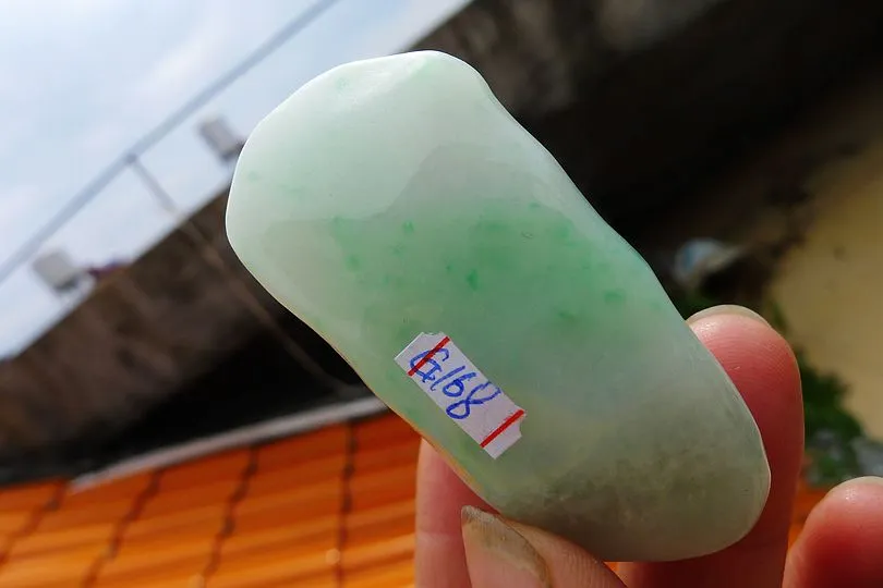Natural Jade Rough Jadeite Raw (108g,6.9X3.9X2.4cm)