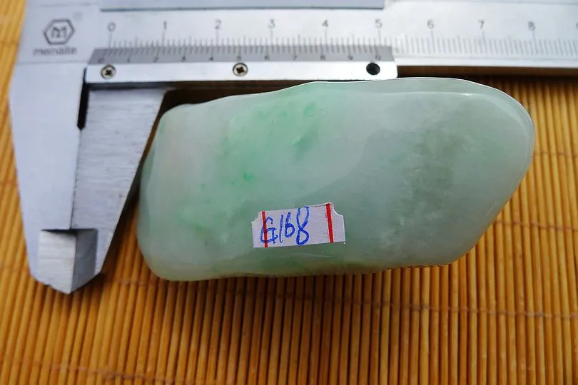 Natural Jade Rough Jadeite Raw (108g,6.9X3.9X2.4cm)