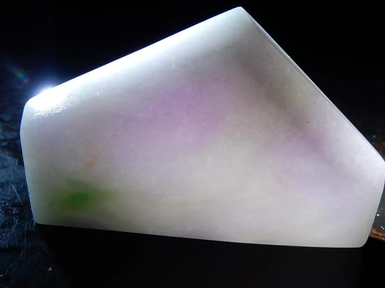 Natural Jade Rough Jadeite Raw (110g, 80X52X12mm)