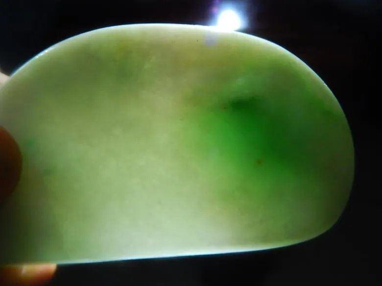 Natural Jade Rough Jadeite Raw (118g, 105X46X10mm)