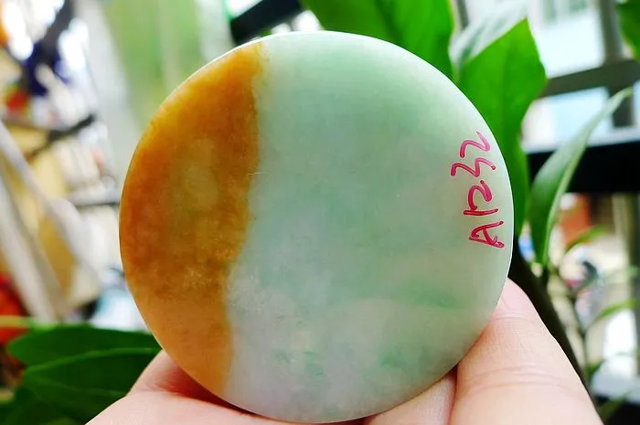 Natural Jade Rough Jadeite Raw (118g,5.5X1.55cm)