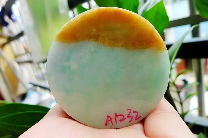 Natural Jade Rough Jadeite Raw (118g,5.5X1.55cm)