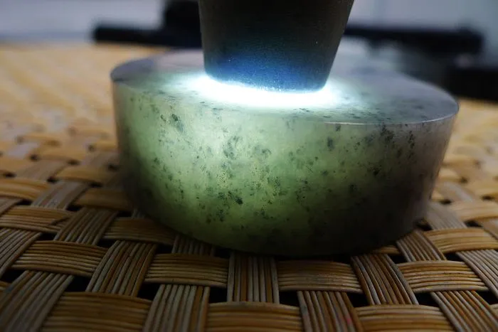 Natural Jade Rough Jadeite Raw (122g,5.2X5.2X1.65cm)