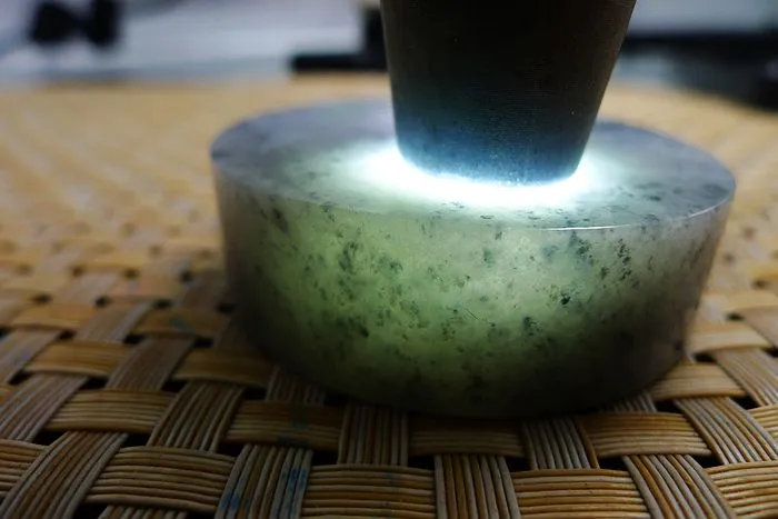 Natural Jade Rough Jadeite Raw (122g,5.2X5.2X1.65cm)
