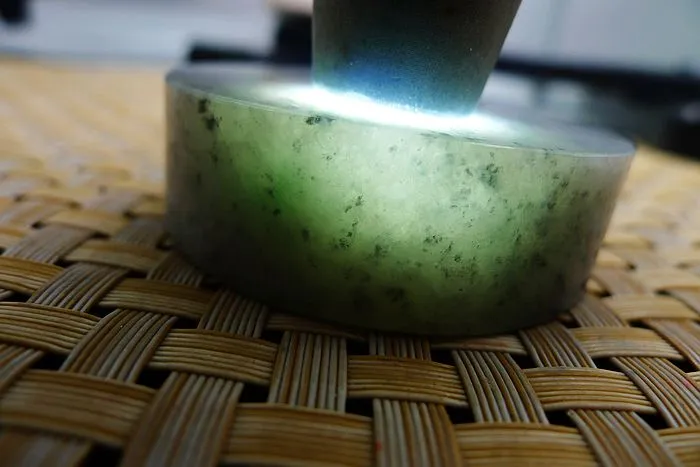 Natural Jade Rough Jadeite Raw (122g,5.2X5.2X1.65cm)