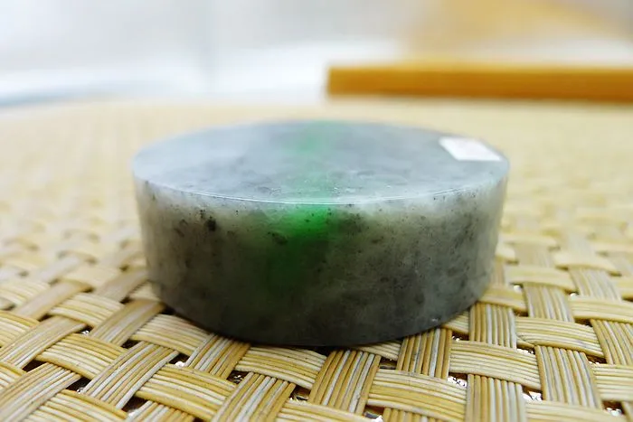 Natural Jade Rough Jadeite Raw (122g,5.3X5.3X1.6cm)