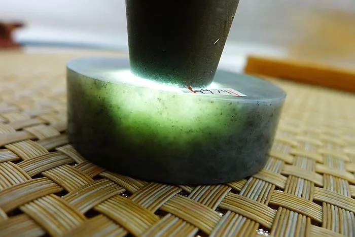 Natural Jade Rough Jadeite Raw (122g,5.3X5.3X1.6cm)