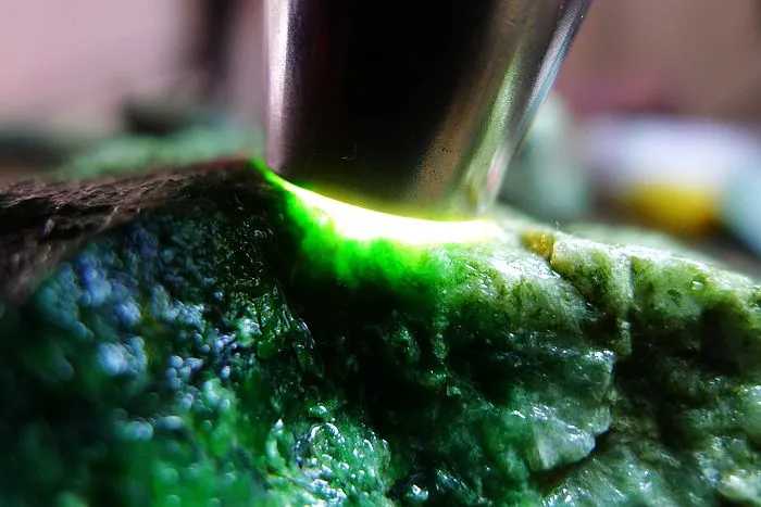 Natural Jade Rough Jadeite Raw (126g,7.2X4.3X2.2cm)