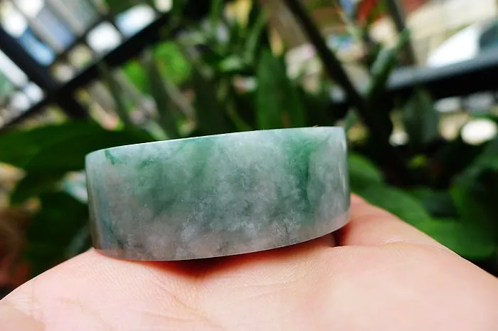 Natural Jade Rough Jadeite Raw (129g,5.3x1.77cm)