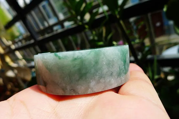 Natural Jade Rough Jadeite Raw (129g,5.3x1.77cm)