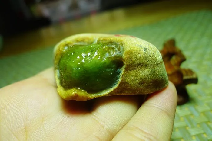 Natural Jade Rough Jadeite Raw (143g,7.9X4.8X1.8cm)