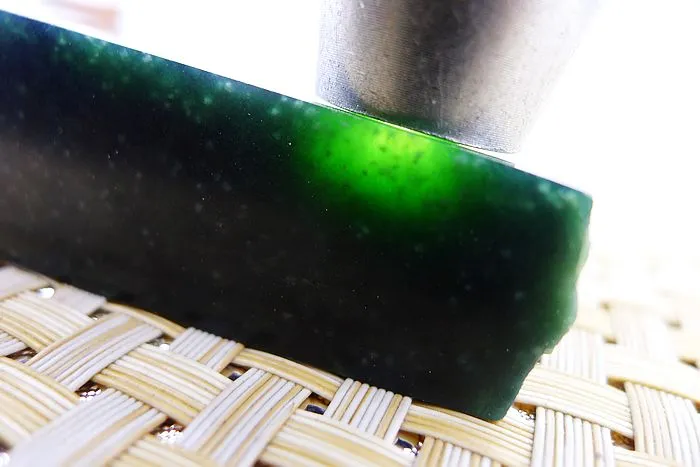 Natural Jade Rough Jadeite Raw (148g,8.9X3.9X2.3cm)