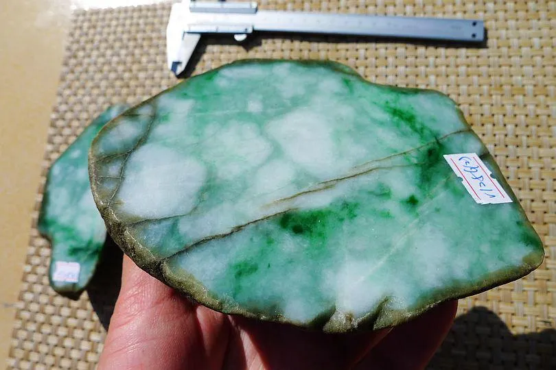 Natural Jade Rough Jadeite Raw 1.9kg