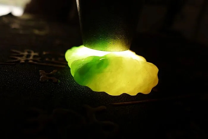 Natural Jade Rough Jadeite Raw (22g,3.8X2.65X1cm)