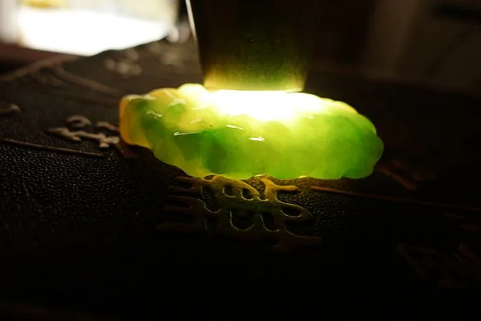 Natural Jade Rough Jadeite Raw (22g,3.8X2.65X1cm)