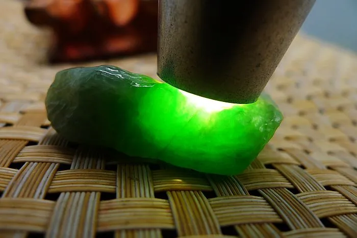 Natural Jade Rough Jadeite Raw (22g,4.3X2.6X1.3cm)