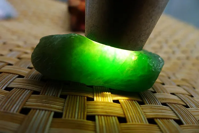 Natural Jade Rough Jadeite Raw (22g,4.3X2.6X1.3cm)