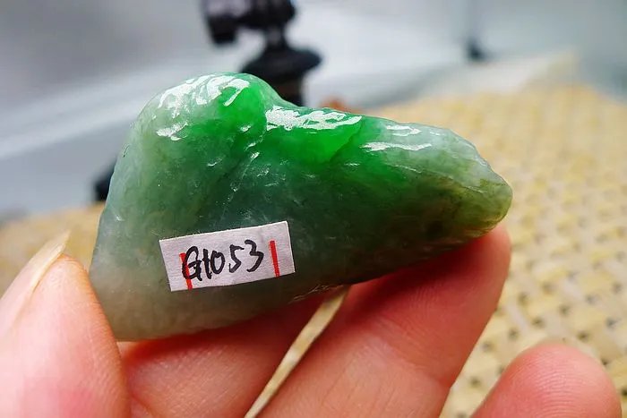 Natural Jade Rough Jadeite Raw (22g,4.3X2.6X1.3cm)