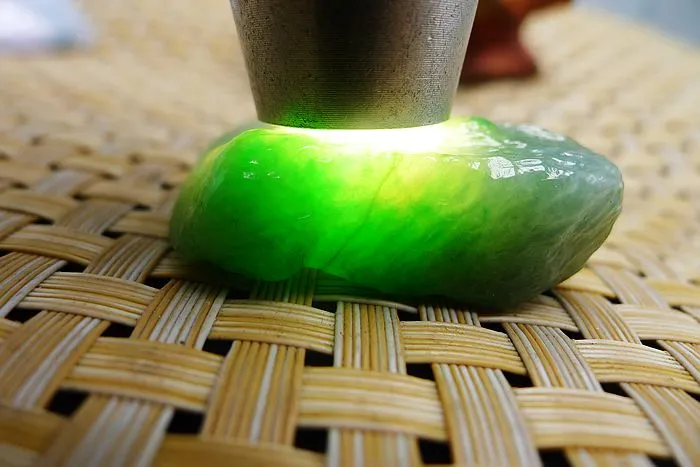Natural Jade Rough Jadeite Raw (22g,4.3X2.6X1.3cm)
