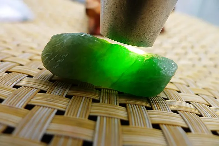 Natural Jade Rough Jadeite Raw (22g,4.3X2.6X1.3cm)