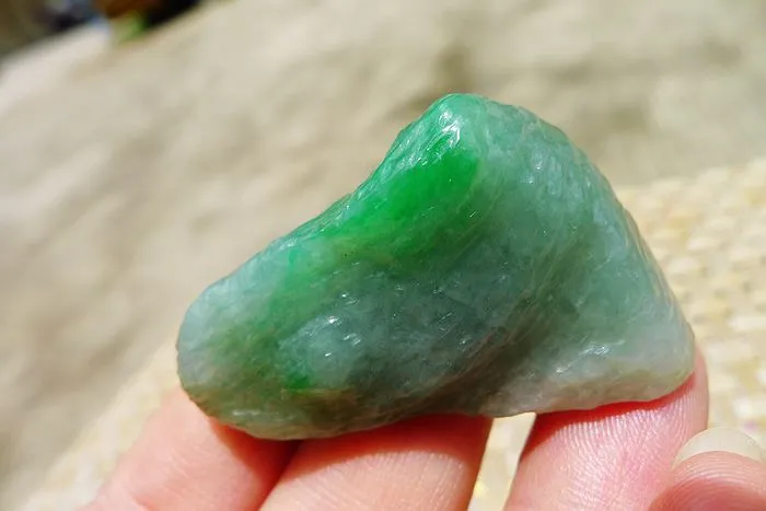 Natural Jade Rough Jadeite Raw (22g,4.3X2.6X1.3cm)