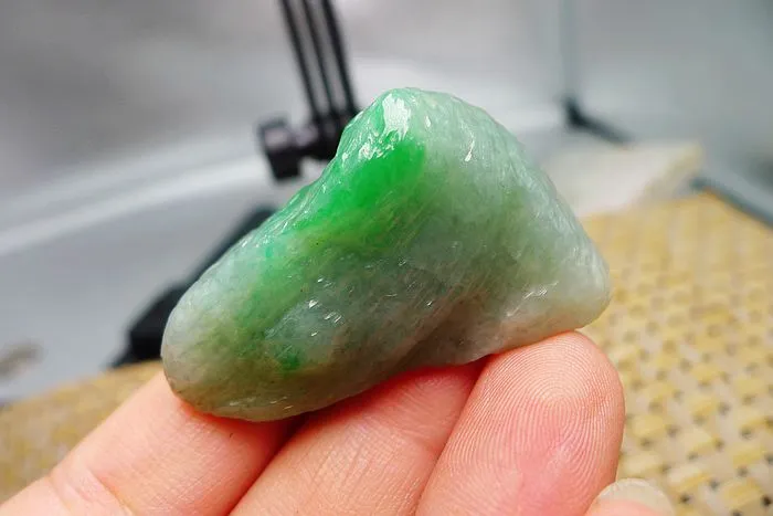 Natural Jade Rough Jadeite Raw (22g,4.3X2.6X1.3cm)
