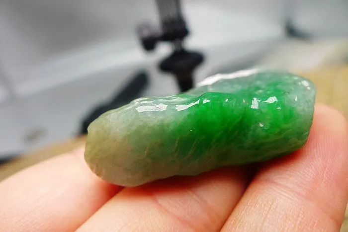 Natural Jade Rough Jadeite Raw (22g,4.3X2.6X1.3cm)