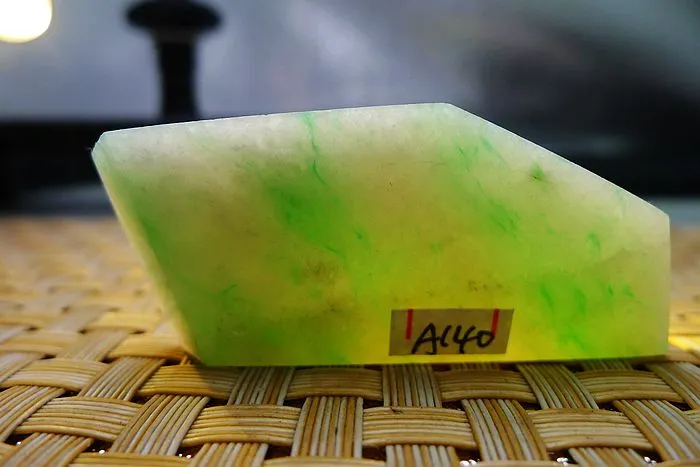 Natural Jade Rough Jadeite Raw (22g,5.5X2.5X0.65cm)