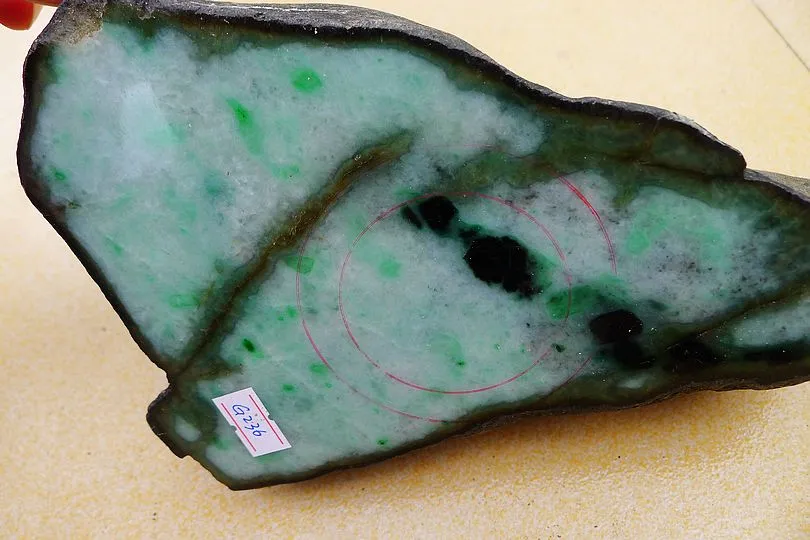 Natural Jade Rough Jadeite Raw (2.2kg,19X13.2X5.7cm)