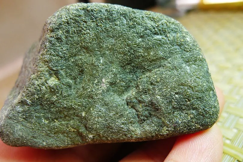 Natural Jade Rough Jadeite Raw (234g,6.6X5X4cm)