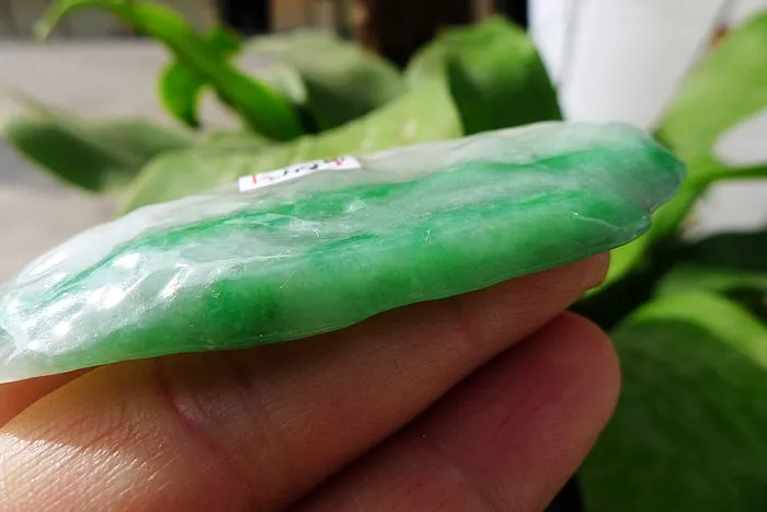Natural Jade Rough Jadeite Raw (27.5g,7.2X2.7X0.7cm)