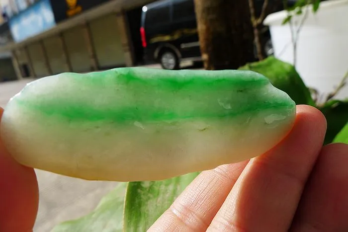 Natural Jade Rough Jadeite Raw (27.5g,7.2X2.7X0.7cm)