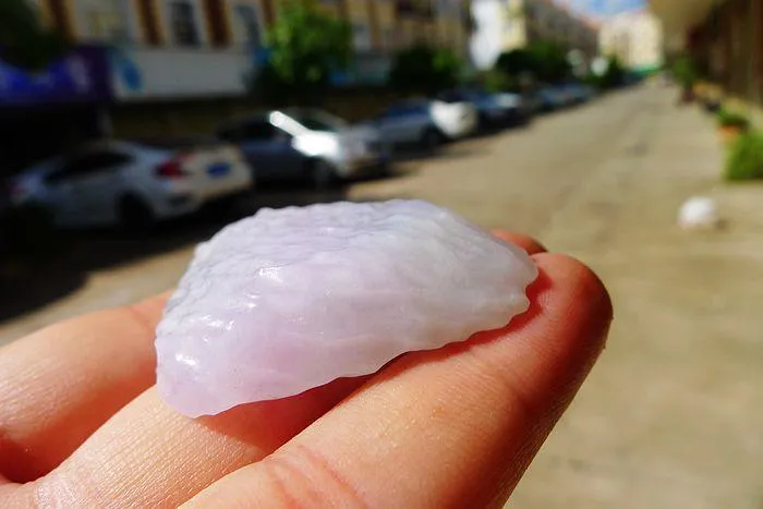Natural Jade Rough Jadeite Raw (28g,5.1X3.4X1cm)