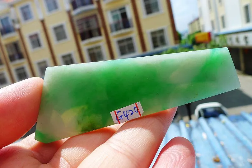 Natural Jade Rough Jadeite Raw (30g,8.4X2.9X0.5cm)