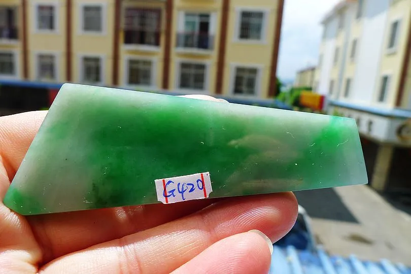 Natural Jade Rough Jadeite Raw (30g,8.4X2.9X0.5cm)